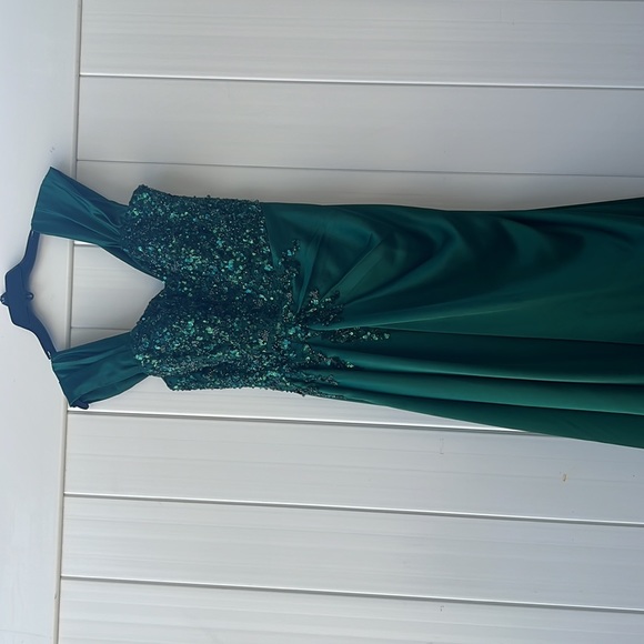 Size 10 dress Modessa Couture - Picture 6 of 7